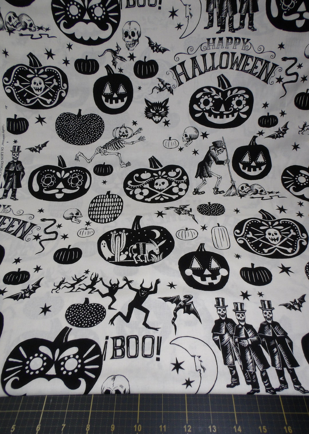 アレクサンダー・ヘンリー。お化け屋敷。巧妙なカラベラスの骨 - Etsy 日本