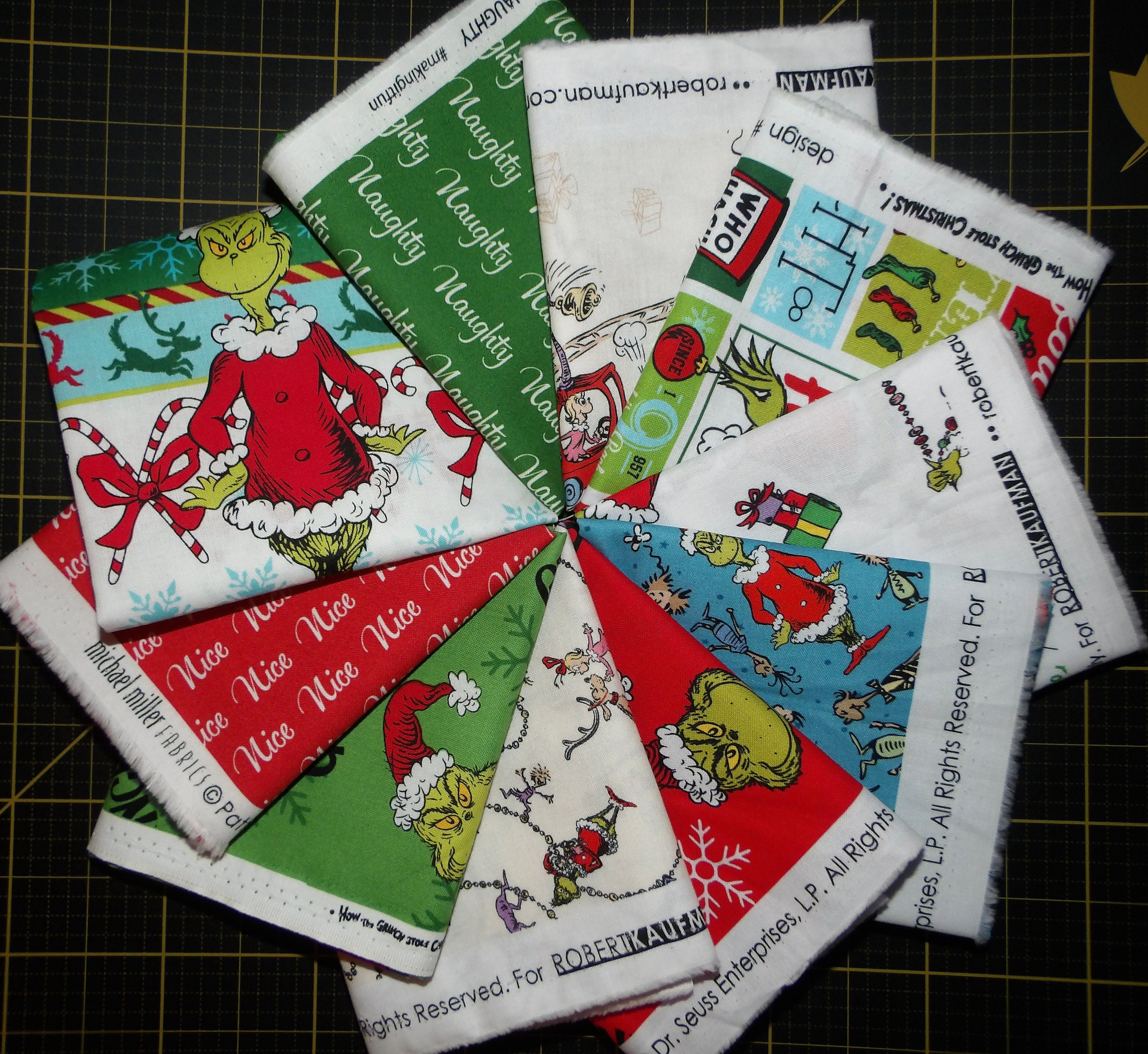 Dr Seuss How the Grinch Stole Christmas 18 PIECE BUNDLE Fat Quarters 18 x 22  in Cotton Fabric FQ-1888-18