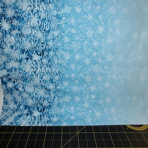 Northcott. All That Glitters. Ombre Blue Metallic (Double Border)