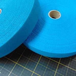 1,25 inch katoen heavy duty webbing - teal (links) OF turquoise (rechts) - 2 yard bundel webbing