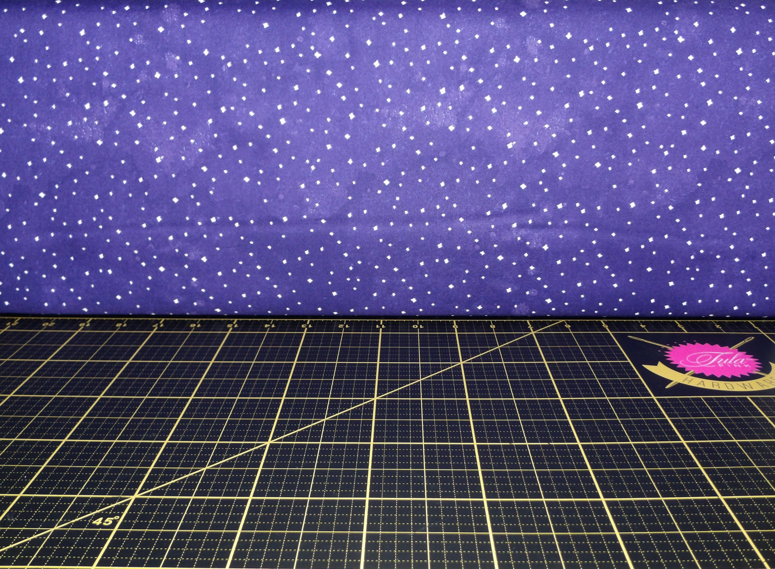 Draps. Labeur et ennuis. Etoiles phosphorescentes violet foncé