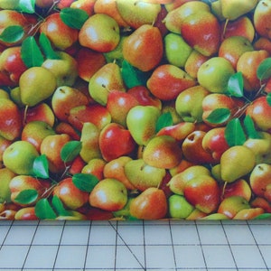 Elizabeth&#39;s Studio. Food Festival. Pears Multi