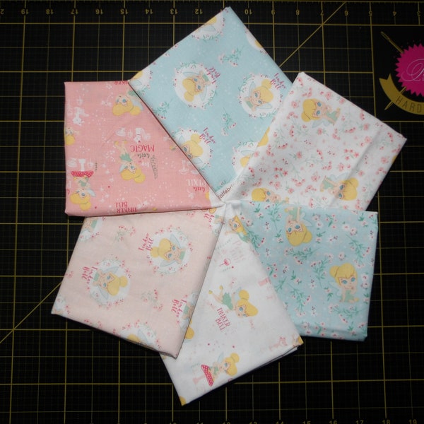 Tinker Bell Nursery Fat Quarter Bundle - 6 Piece Tinkerbell et Pixie Magic Nursery FQ Bundle - 100% coton tissé