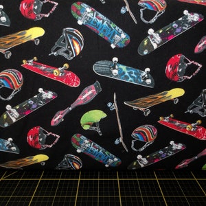 Elizabeth&#39;s Studio. Sports. Skateboarding Black