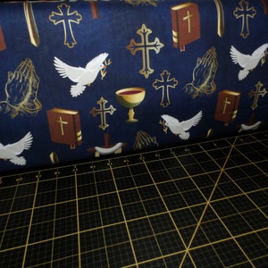 David Textiles. Le pouvoir de la prière bleu marine IMPRIMÉ NUMÉRIQUE