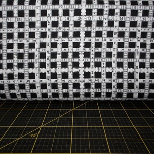 Kanvas. Sewing Box. Measure Up Black/White
