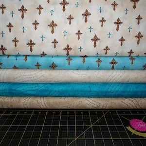 Amazing Grace Fat Quarter Bundle - 5 Stück QT Fabrics Amazing Grace Kreuze und musikalische Texte FQ Set - 100% Baumwollstoff - Panel Optional