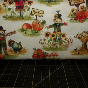 Michael Miller. Pumpkin Farm. Scarecrows Cream