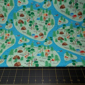 Quilting vuoto. Club di campeggio. Mappa del percorso azzurro chiaro