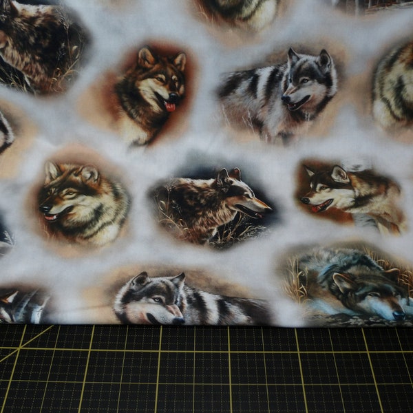 QT Fabrics. Majestic Wolves. Wolves Vignettes Gray