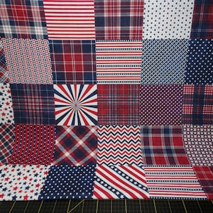 QT-Stoffe. Unteilbar. Vaterländische Patchwork Multi Panel 100 cm