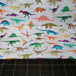 Robert Kaufman. Alphabetosaurus. Dinosaurs Multi