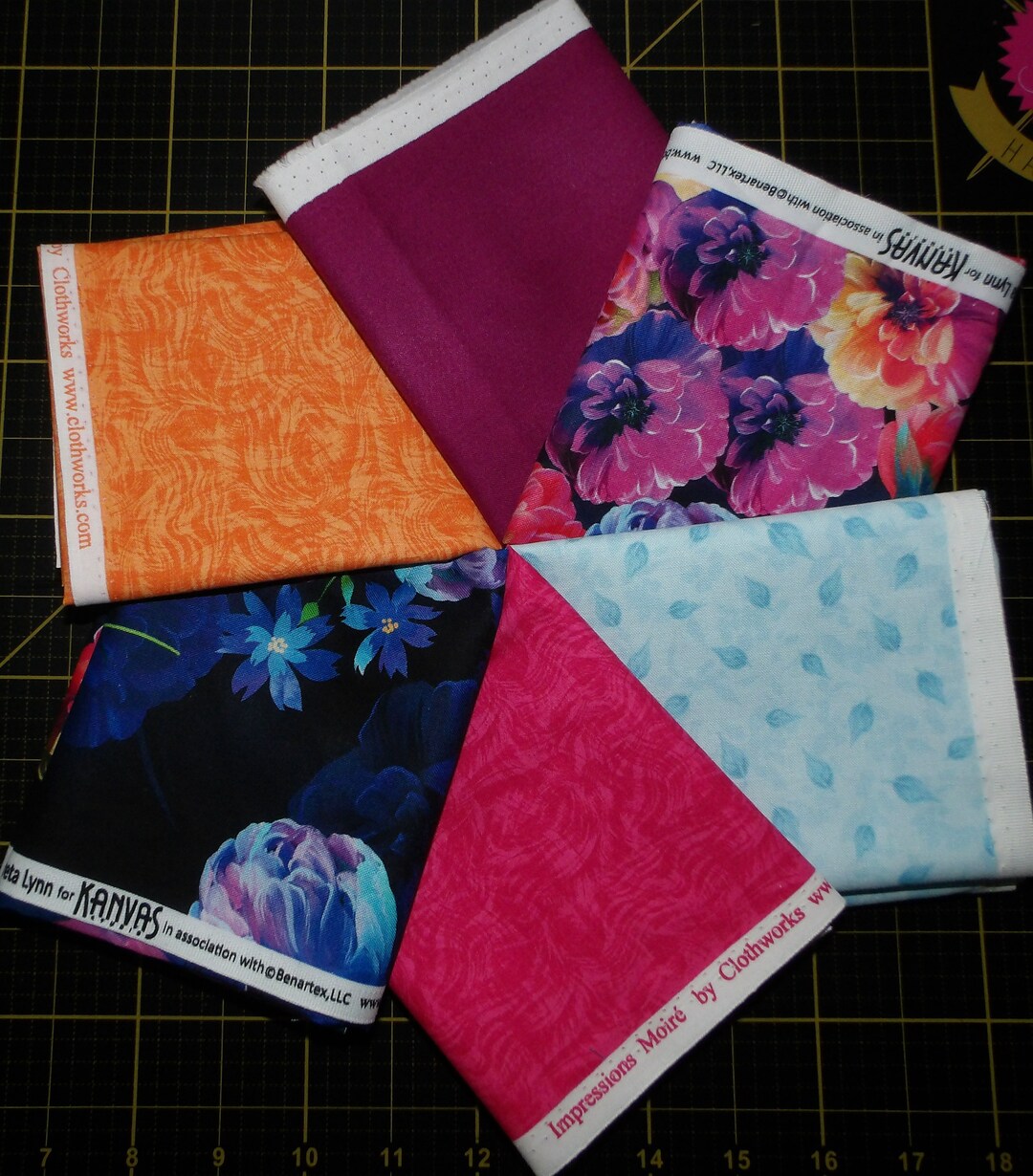Luminous Blooms Fat Quarter Bundle 6 Piece Kanvas Luminous Blooms