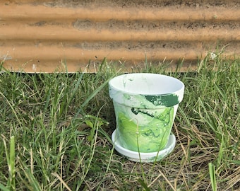 Monochrome Green Marbled Terracotta Pot