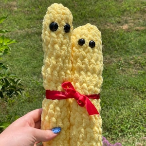 Medium French Fry, Crochet French Fry, Handmade Amigurumi Food Plush, Play Food Toy, Fast Food Gift, Fun Kitchen Decor, Funny Gift, Crochet