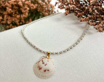 gold seashell beaded necklace