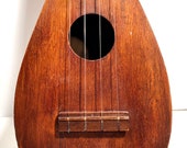 Vintage 1920s Lyon and Healy Venetian Uke Ukulele Soprano Guitar Mahogony Body with original case