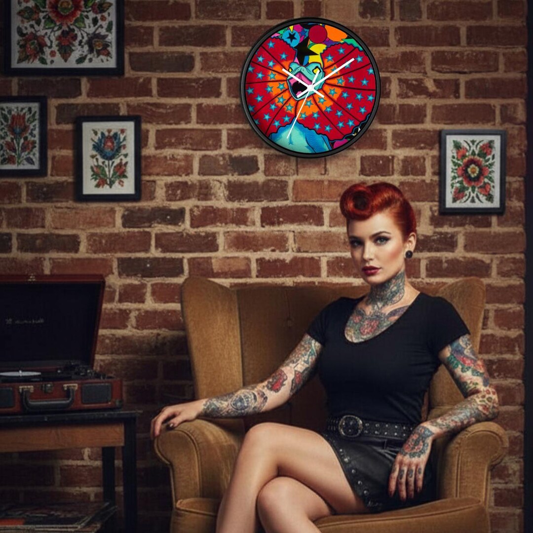 Stand in Your Power Frilled Lizard Wall Clock, Courageous Statement ...