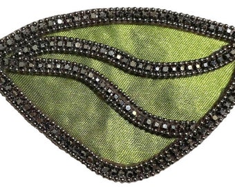 Benda sull'occhio verde ingioiellata con strass argento, moda chic verde oliva glamour