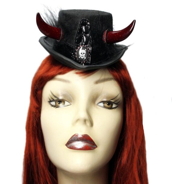 devil top hat
