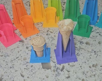 Cone Throne® ice cream cone holder for waffle/sugar/plain cones.