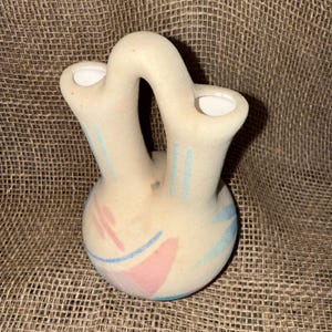Pottery Native American Navajo Wedding Vase Cedar Mesa Marked on Bottom A3