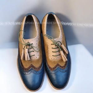Women’s Three-Tone Leather Oxford Wingtip Brogue Shoes with Tassels – Handmade Lace-Up Dress Shoes, Vintage Derby Style Flats
