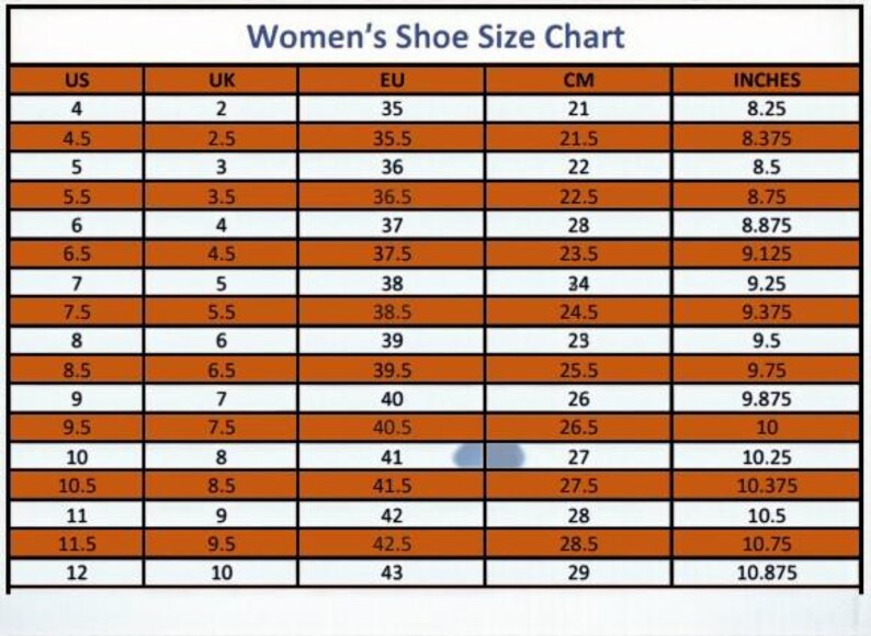K&ouml;nnte beinhalten: Eine Damenschuhgr&ouml;&szlig;entabelle mit US-, UK-, EU-, CM- und Zoll-Ma&szlig;en. Die Tabelle umfasst Gr&ouml;&szlig;en von US 4 (21 cm) bis US 12 (29 cm), mit entsprechenden UK-, EU- und Zoll-Gr&ouml;&szlig;en.