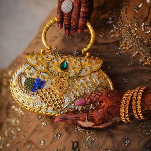 Kundan Mor Bridal Clutch | Handmade Kundan Potli Bag | Wedding Clutch for Bride | Ethnic Mor Design Potli | Festive Party Clutch