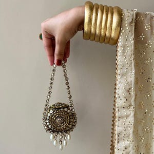Bridal Diya Kundan Clutch, Traditional Indian Wedding Clutch Bag, Gold Pearl Kundan Bridal Purse, Luxury Ethnic Handbag, Evening Clutch