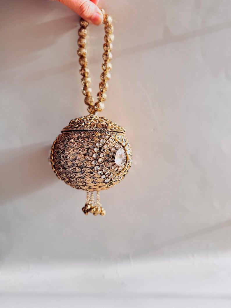 Mini Kundan Potli Bag, Indian Wedding Favor Bag, Bridal Potli Purse, Ethnic Clutch, Handmade Beaded Potli, Mehndi Gift Pouch image 4