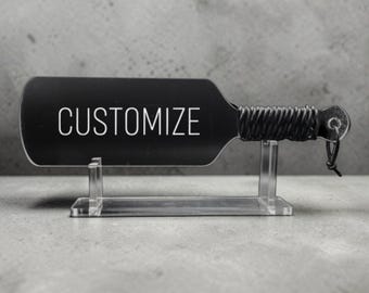 Pagaia in acrilico personalizzata con incisione – 38 cm con rivestimento in pelle (acconto per la progettazione)