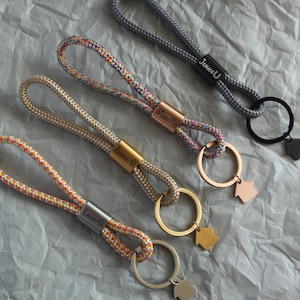 Personalisierter Schlüsselanhänger Familie – Geschenk für Mama, Papa, Kinder & Partner