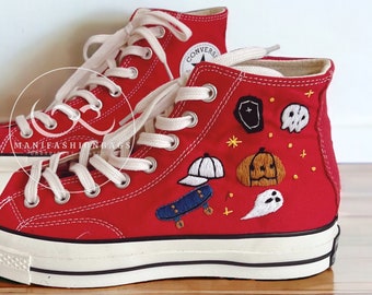 Personnalisez vos chaussures de skate et de broderie d'halloween sur mesure, broderie faite main sur mesure, chaussures de toile d'halloween pour skate, cadeaux pour la Saint-Valentin