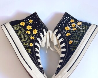 Broderie faite main sur mesure, fleurs du soleil, chaussures en toile Chuck Taylor, fleurs brodées personnalisées, baskets, cadeaux de Saint-Valentin pour elle