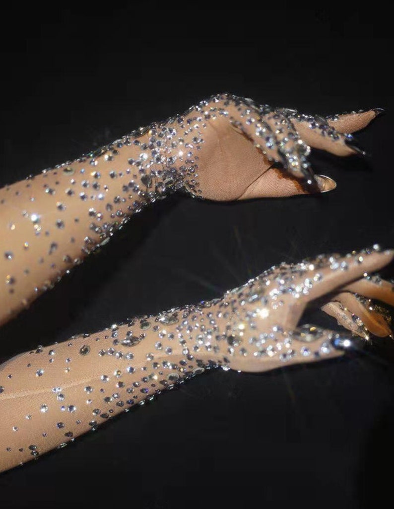 Luxury Stretch Rhinestones Gloves Women Sparkly Crystal Mesh Long Gloves Dancer Singer Nightclub Dance Stage Show/Punk Emo Girl Party 