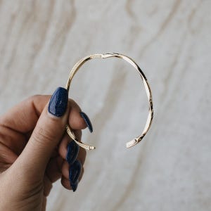 18k Yellow Gold Graff Diamond Hinge Bangle Bracelet