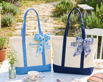 Personalized tote bag, Bridesmaid Gift Bag,Embroidered Canvas Tote Bag with Initials, Bachelorette Gifts,Personalized Gifts,Gift for Mom