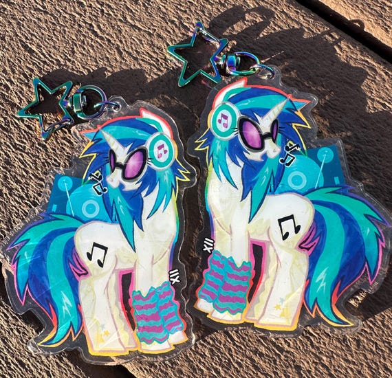 DJ PON3 / Vinyl Scratch keychains 3.5 in!