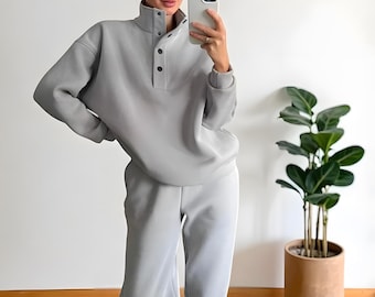 Women's 2-Piece Tracksuit Set: Snap Collar Top & Loose Pants