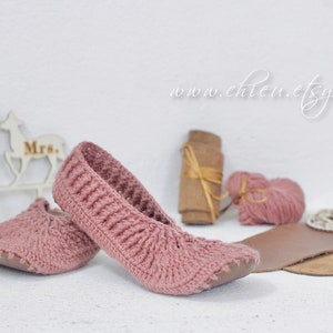 PDF Dusty Pink SLIPPERS Pattern, Leather pads crochet shoes pattern image 2