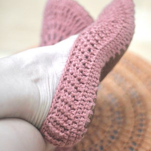 PDF Dusty Pink SLIPPERS Pattern, Leather pads crochet shoes pattern image 5