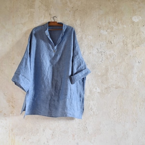 Oversize Boyfriend Shirt in Washed Linen image 3