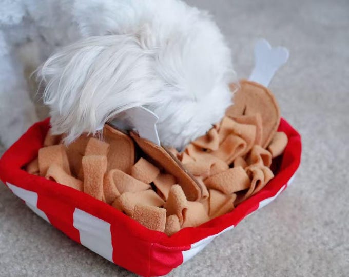 Fun Chicken Drumstick Snuffle Mat for Engaging Pet Foraging - Interactive Toy for Dogs & Cats