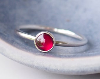 Garnet Ring - January Birthstone ring - Sterling Silver Garnet Cabochon Ring -  Garnet Birthstone Jewelry - Solitaire