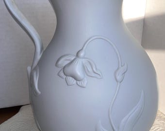 Metropolitan Museum of Art 1993 narcissenbloemenvaas, witte jonquille parian bisque kan, nieuwstaat
