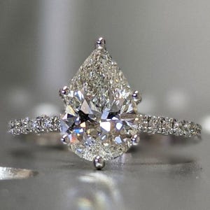 Pierścionek z 14-karatowego złota z diamentem hodowanym laboratoryjnie, diament o szlifie gruszkowym o masie 2 karatów z okrągłymi akcentami, biżuteria ślubna, pierścionek zaręczynowy, prezent na rocznicę, prezent dla niej