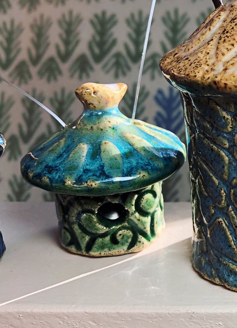 Ornament ceramic mini bird house with bell inside