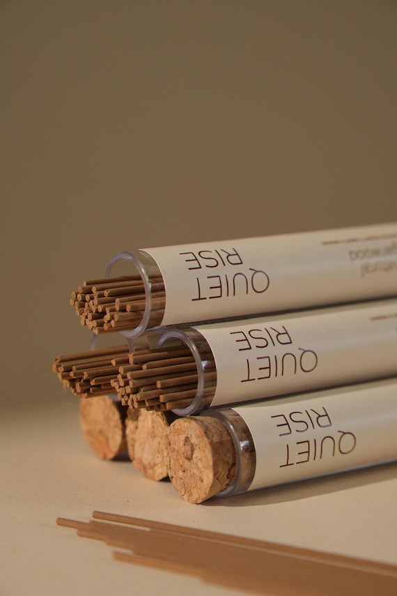 Organic Agarwood Incense Sticks: Calming Oud for Meditation Relaxation Focus and Sleep - Quiet Rise