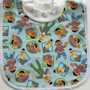 Bert und Ernie Baby Lätzchen, Handgemachte Baumwolle Flanell